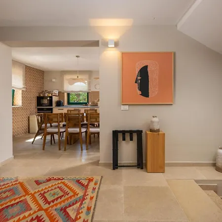 Casa Nova With Heated Pool, Area & Game فيلة