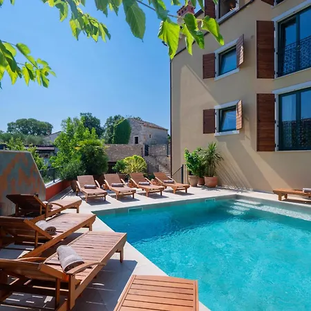 Villa Luxury Casa Nova With Wellness And Game Bale