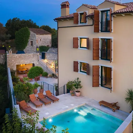 Luxury Casa Nova With Wellness And Game Villa