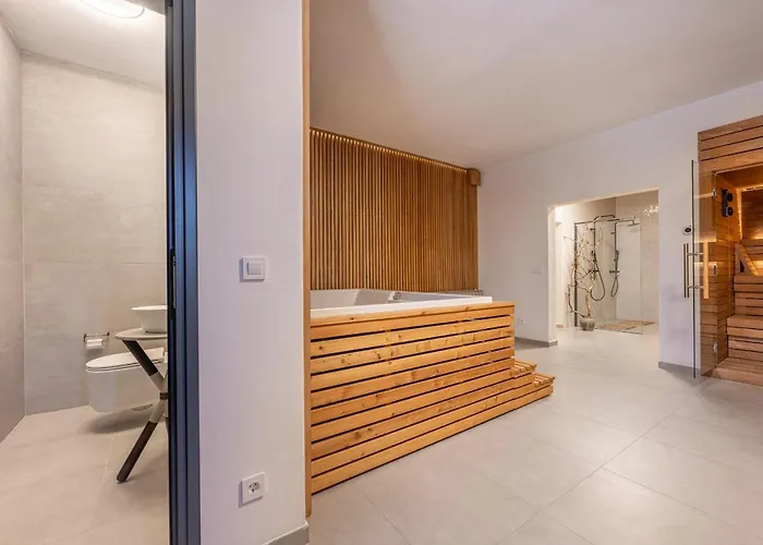 Villa Luxury Casa Nova With Wellness And Game