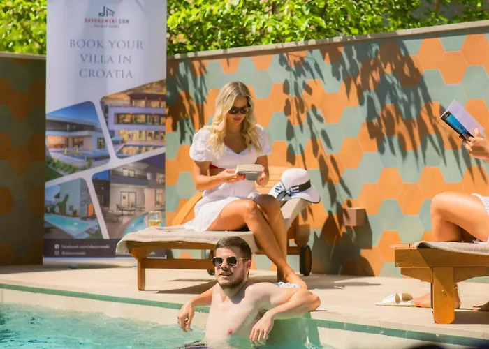 Luxury Casa Nova With Wellness And Game 빌라 *