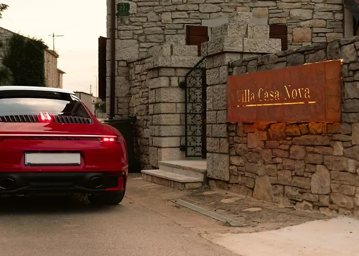 Luxury Casa Nova With Wellness And Game 빌라