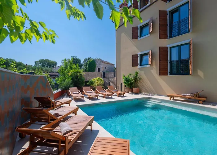 Villa Luxury Casa Nova With Wellness And Game Bale